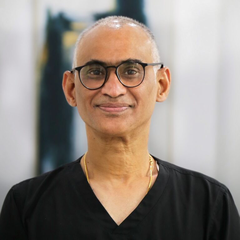 Dr. Sarath Srinivasan, Periodontist, MS, FICOI — myDental dentist