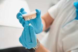 Same-Day Crown vs. Traditional Crown: Cost, Process, and Comfort